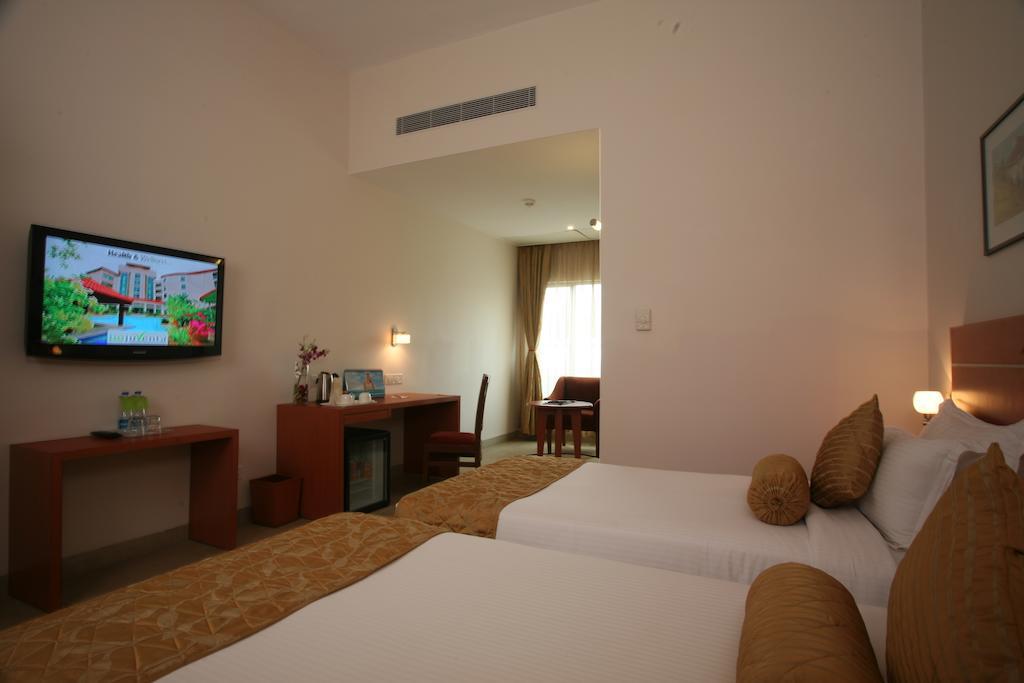 Hotel Leonia Holistic Destination Shamirpet Zimmer foto