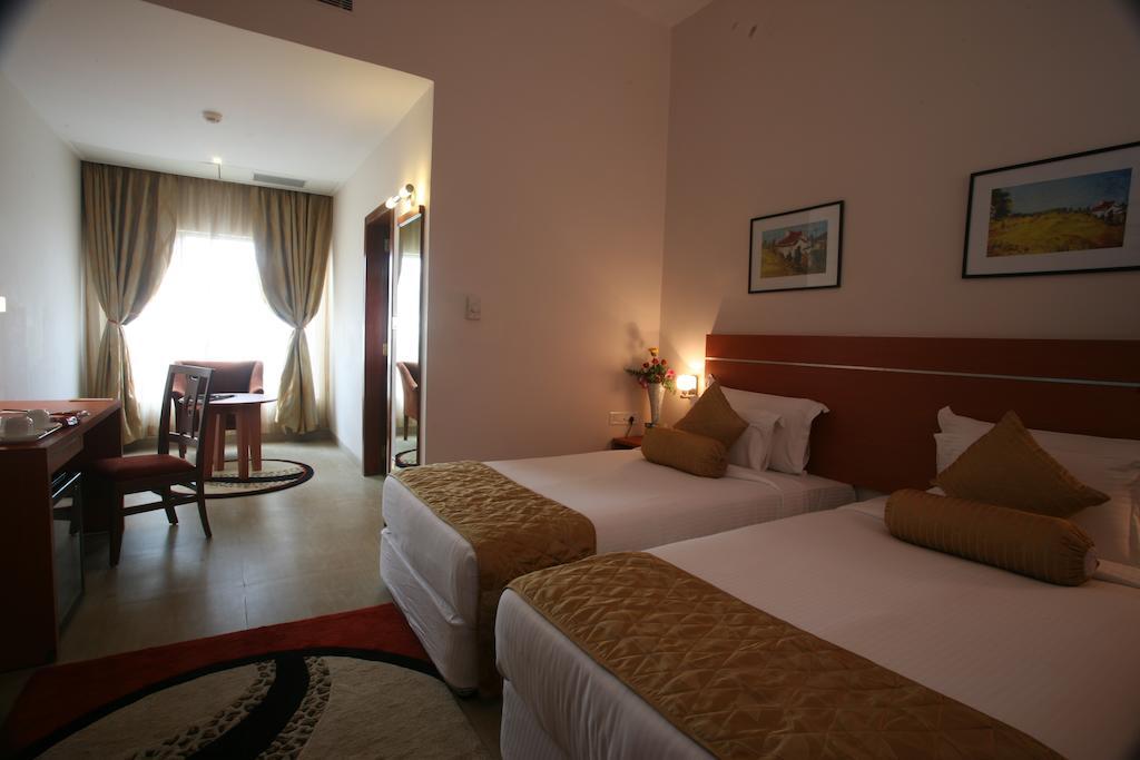 Hotel Leonia Holistic Destination Shamirpet Zimmer foto